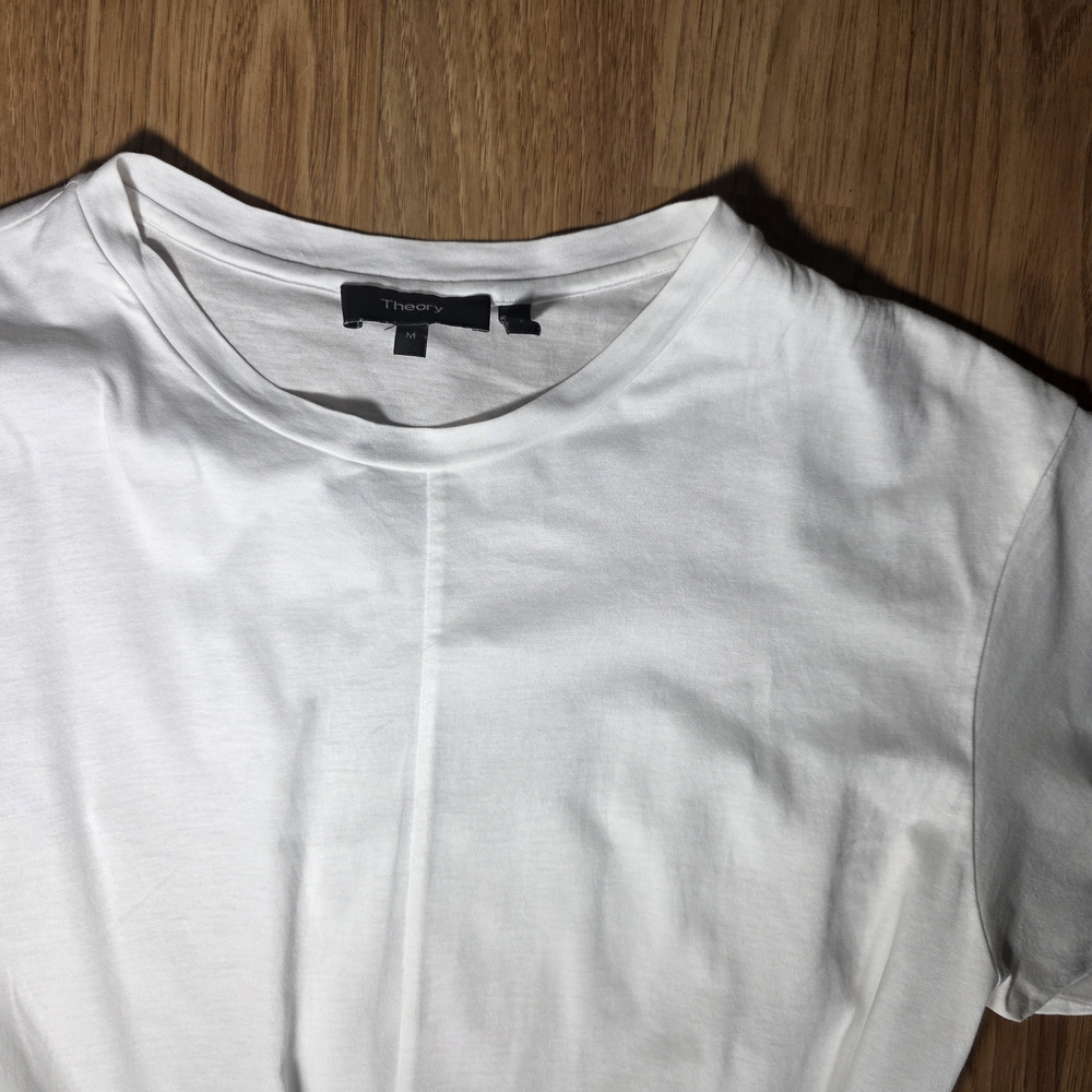 Theory Women's Classic White Short Sleeve Tee